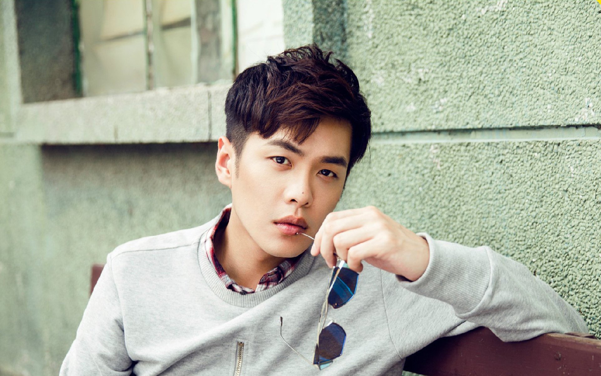 朱婷积极康复训练逐步恢复状态,朱婷负伤