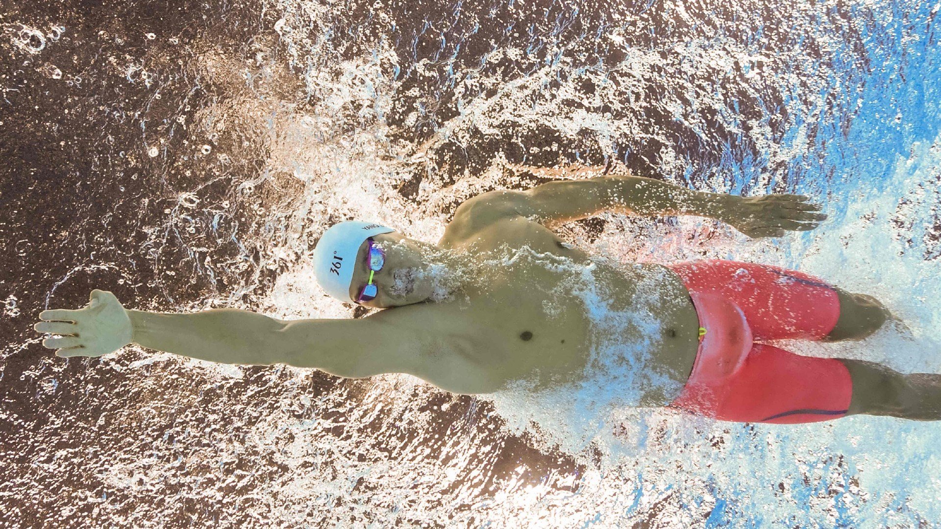 荷兰男将混合泳耐力惊人，荷兰游泳队